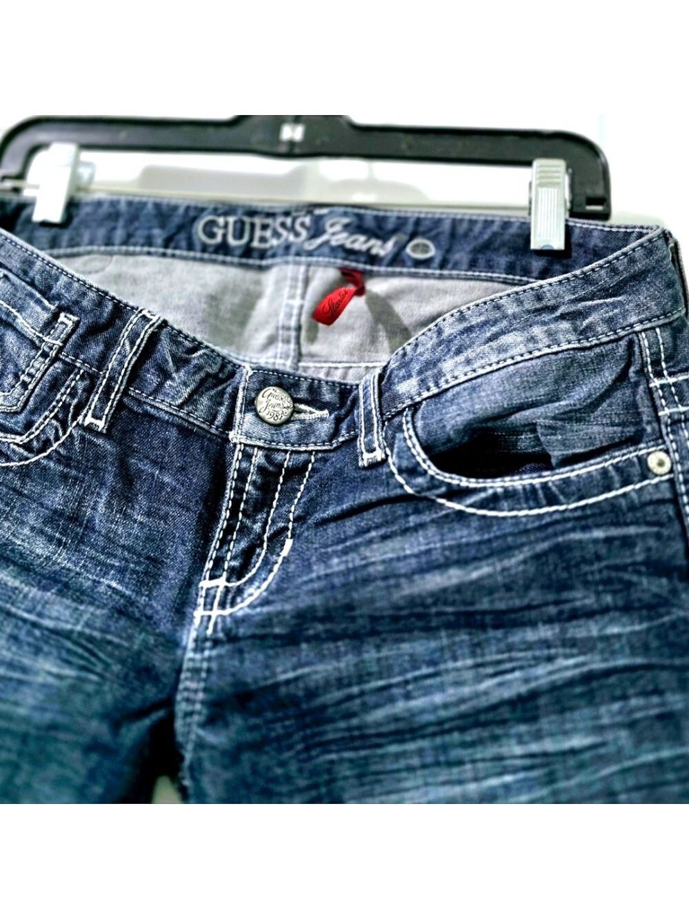 Guess Jeans  Women's Straight Leg Size 28 - Picture 4 of 10